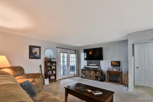 $112,000 | 1380 Heritage Landing, Unit 206, St. Charles, MO 63303