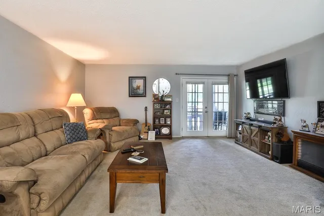 $112,000 | 1380 Heritage Landing, Unit 206, St. Charles, MO 63303