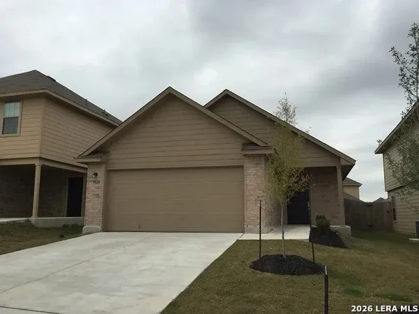 $1,745 | 7522 Whispine, San Antonio, TX 78218