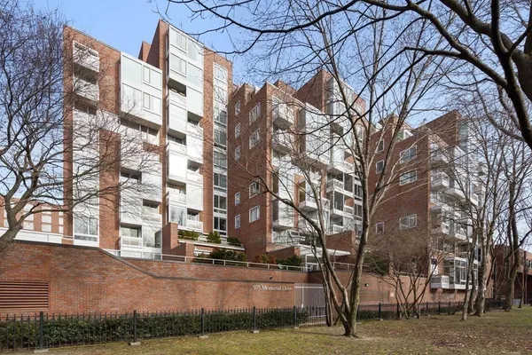 $12,500 | 975 Memorial Drive, Unit 204, Cambridge, MA 02138
