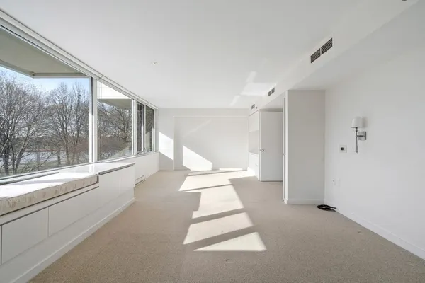 $12,500 | 975 Memorial Drive, Unit 204, Cambridge, MA 02138