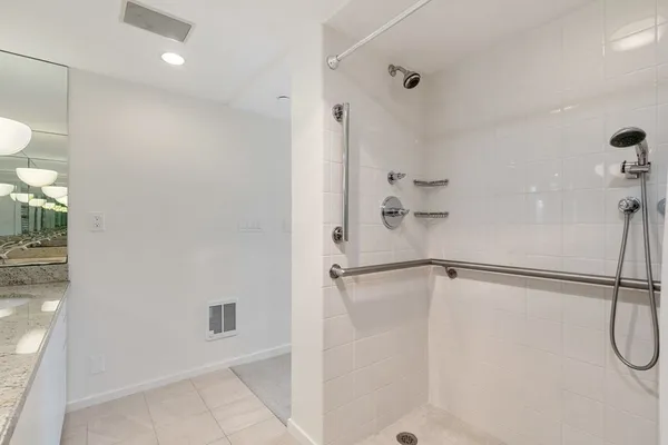 $12,500 | 975 Memorial Drive, Unit 204, Cambridge, MA 02138
