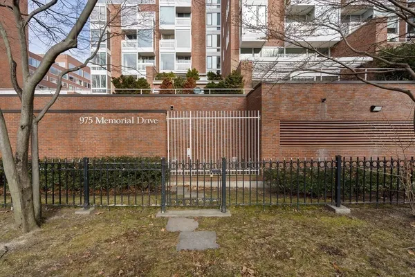 $12,500 | 975 Memorial Drive, Unit 204, Cambridge, MA 02138