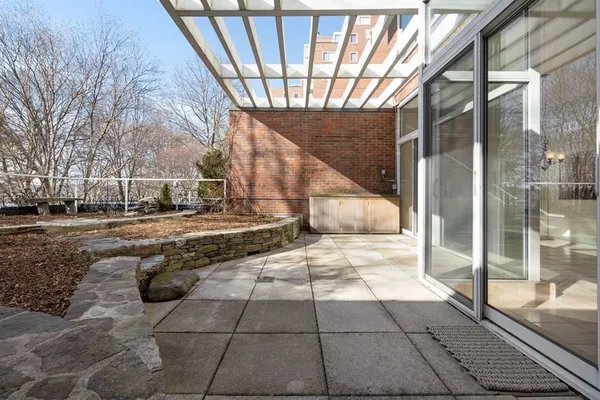 $12,500 | 975 Memorial Drive, Unit 204, Cambridge, MA 02138