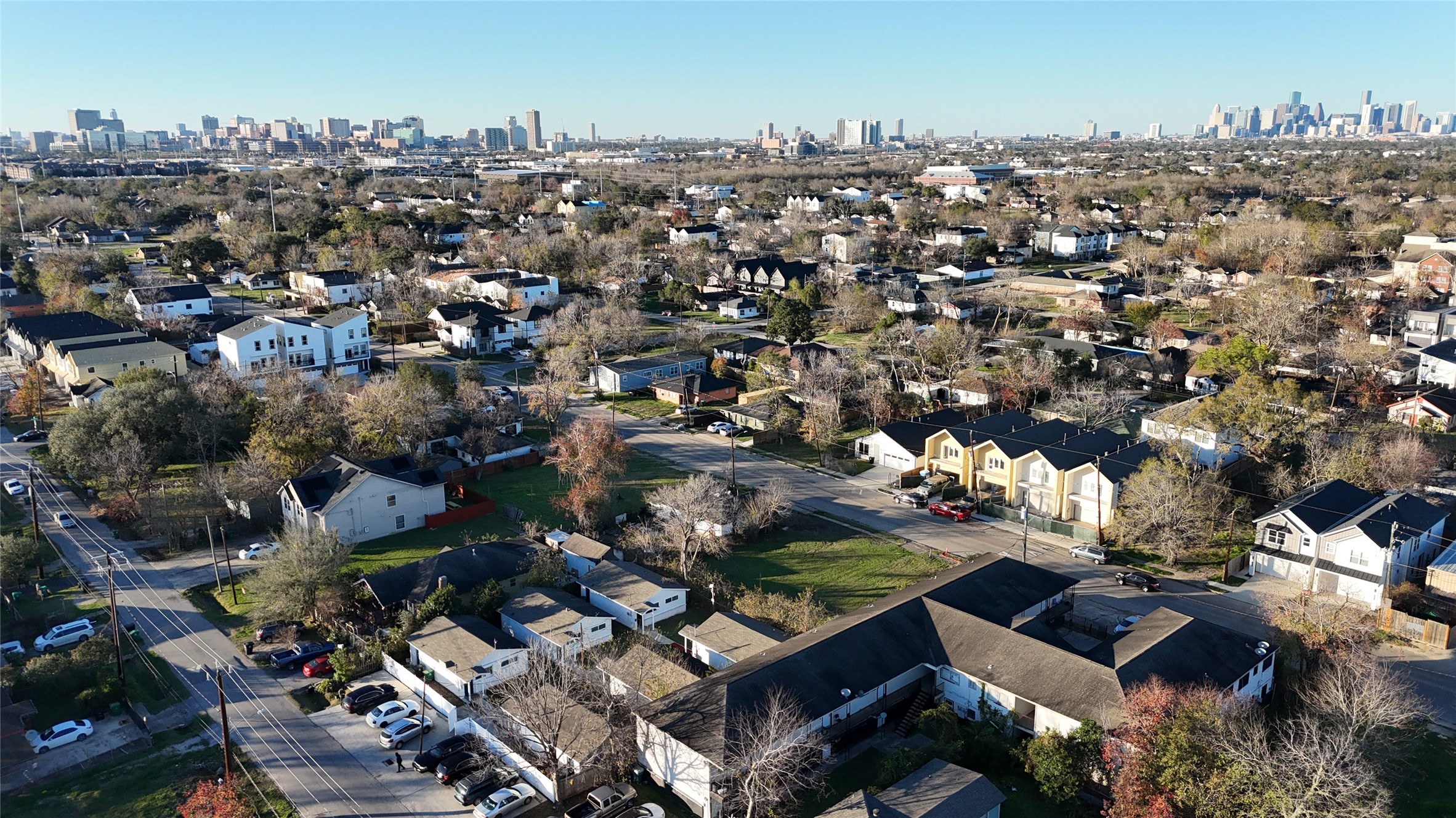 3823 Lydia Street Houston, TX 77021 - Photo 5 of 20 an aerial view of multiple house