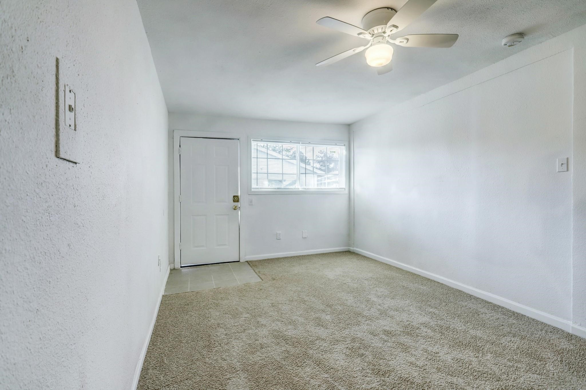 3823 Lydia Street Houston, TX 77021 - Photo 10 of 20 a view of an empty room with a window