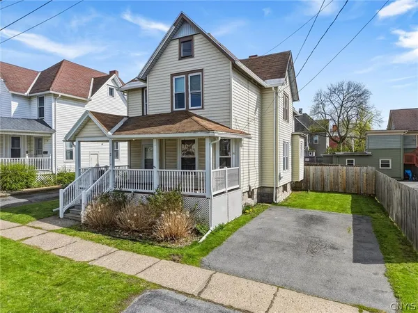 $199,900 | 2 Lansing Street, Auburn, NY 13021