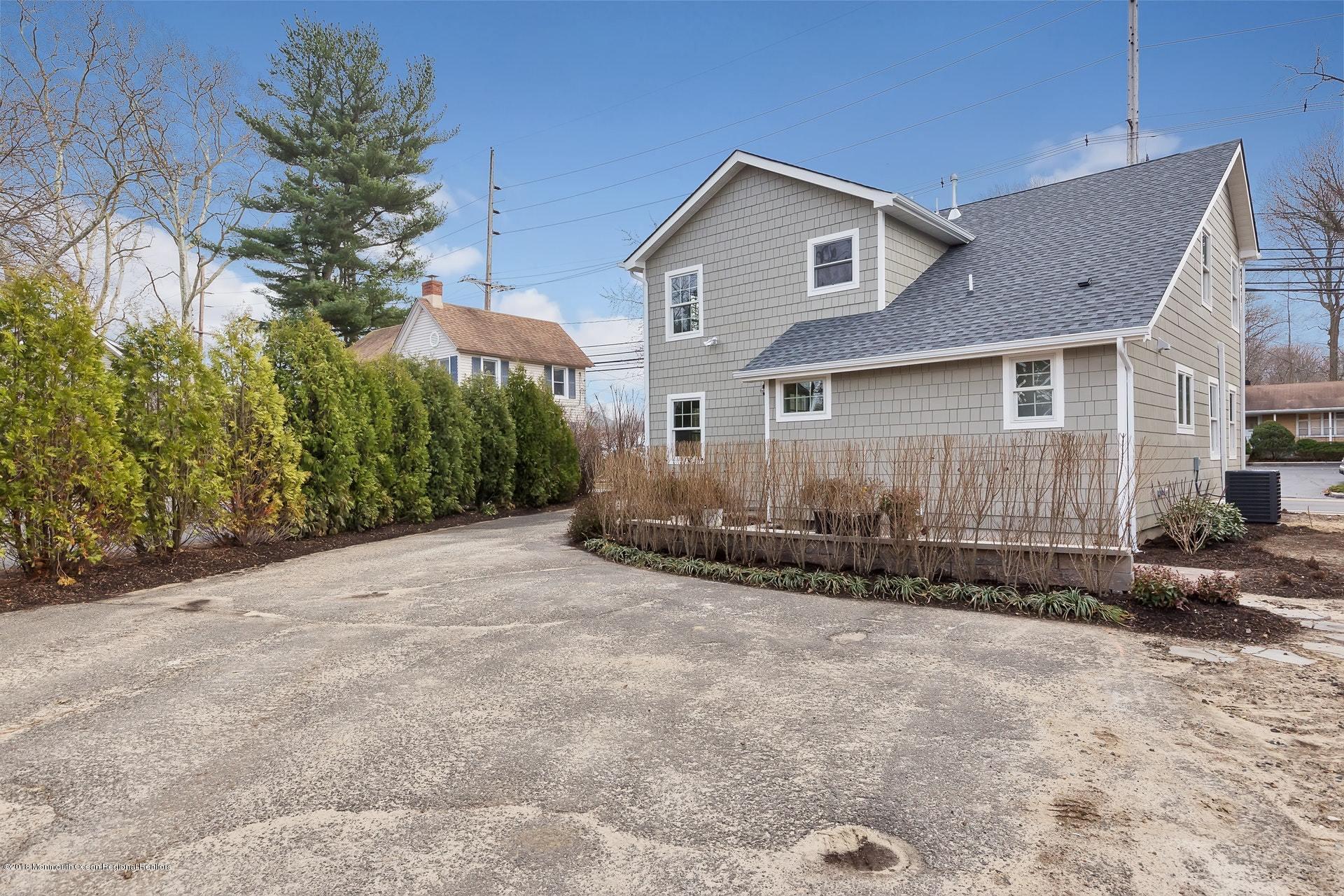 15 Cherry Tree Farm Road Middletown, NJ 07748 - Photo 21 of 25 Back of House