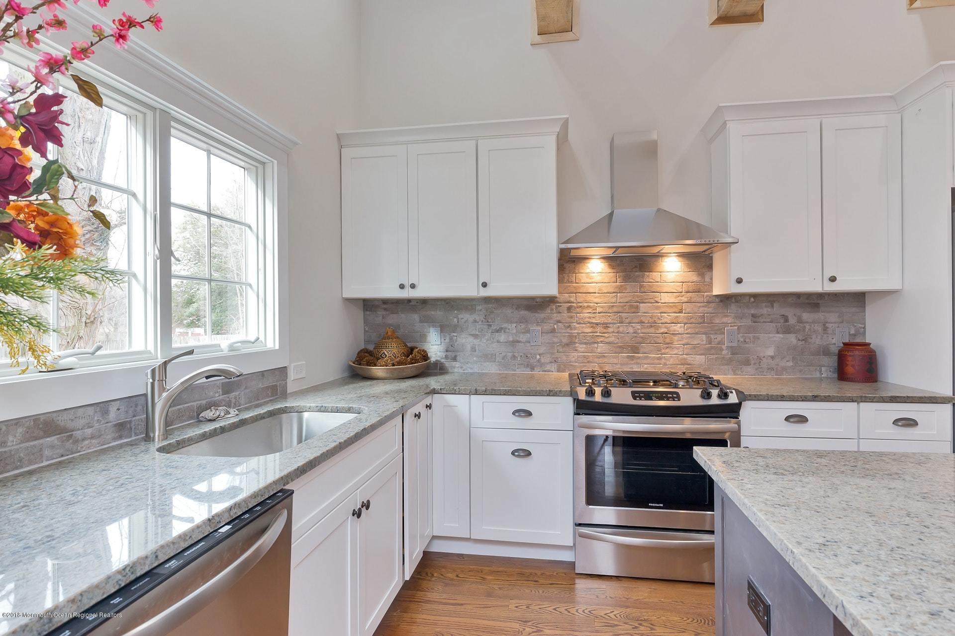 15 Cherry Tree Farm Road Middletown, NJ 07748 - Photo 6 of 25 Lots of Natural Light