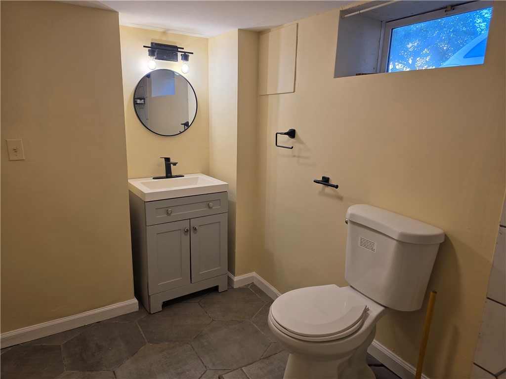 28 Carver Street Pawtucket, RI 02860 - Photo 29 of 37