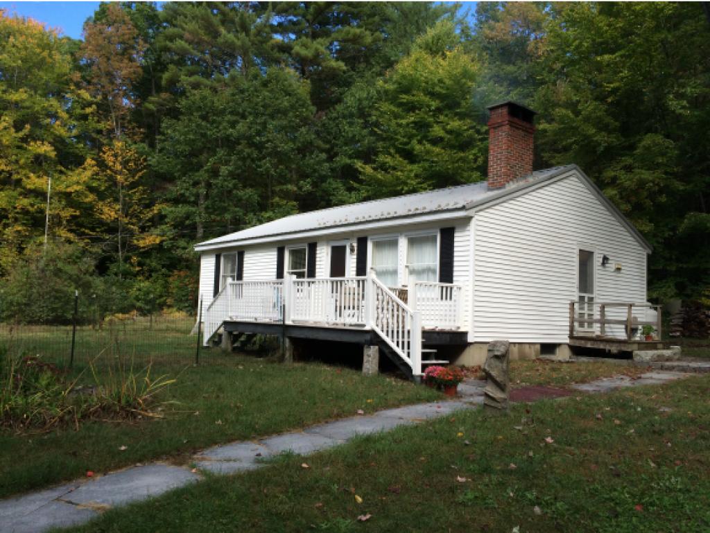 231 Trotting Track Road Wolfeboro, NH 03894 - Photo 4 of 6