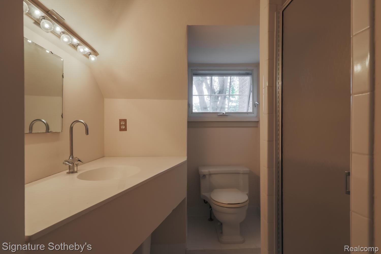 37 Beverly Road Grosse Pointe, MI 48236 - Photo 47 of 64 37 Beverly Rd Grosse Pointe-large-054-037-untitled 54 of 64-1500x1000-72dpi.jpg