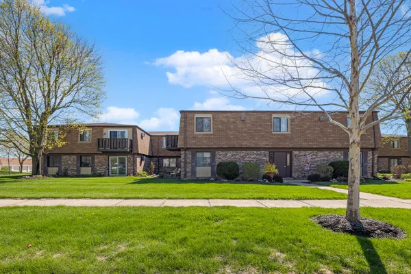 $157,999 | 1201 Marcia Avenue, Unit 202, West Bend, WI 53090