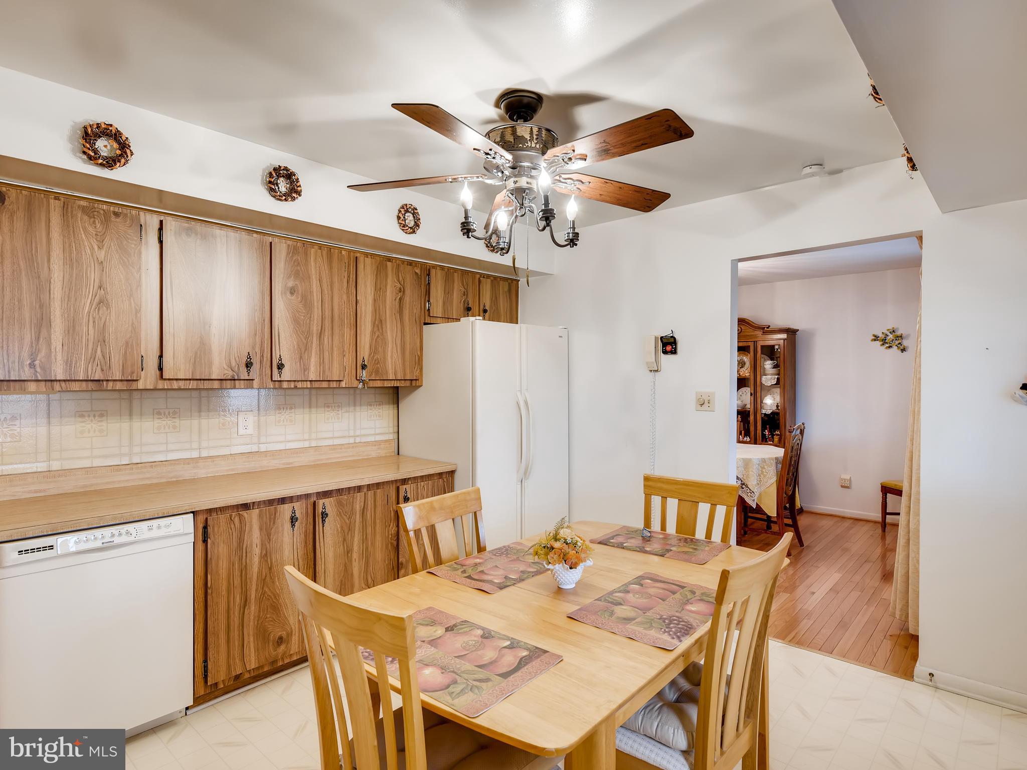 9617 Trepid Road Baltimore, MD 21236 - Photo 8 of 28 KITCHEN