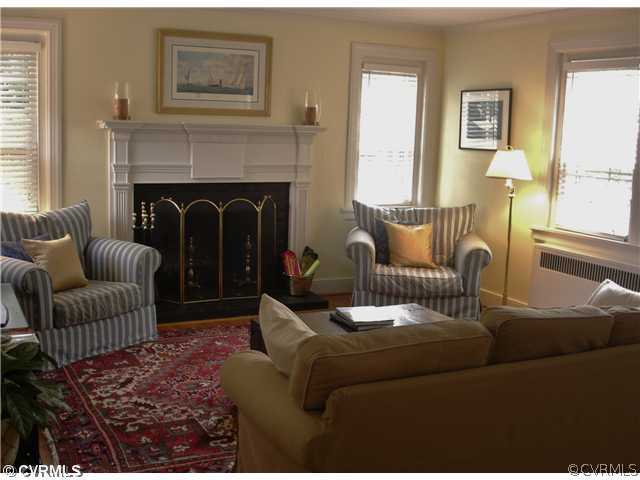 2006 Prince George Road Richmond, VA 23225 - Photo 3 of 12 Living Room