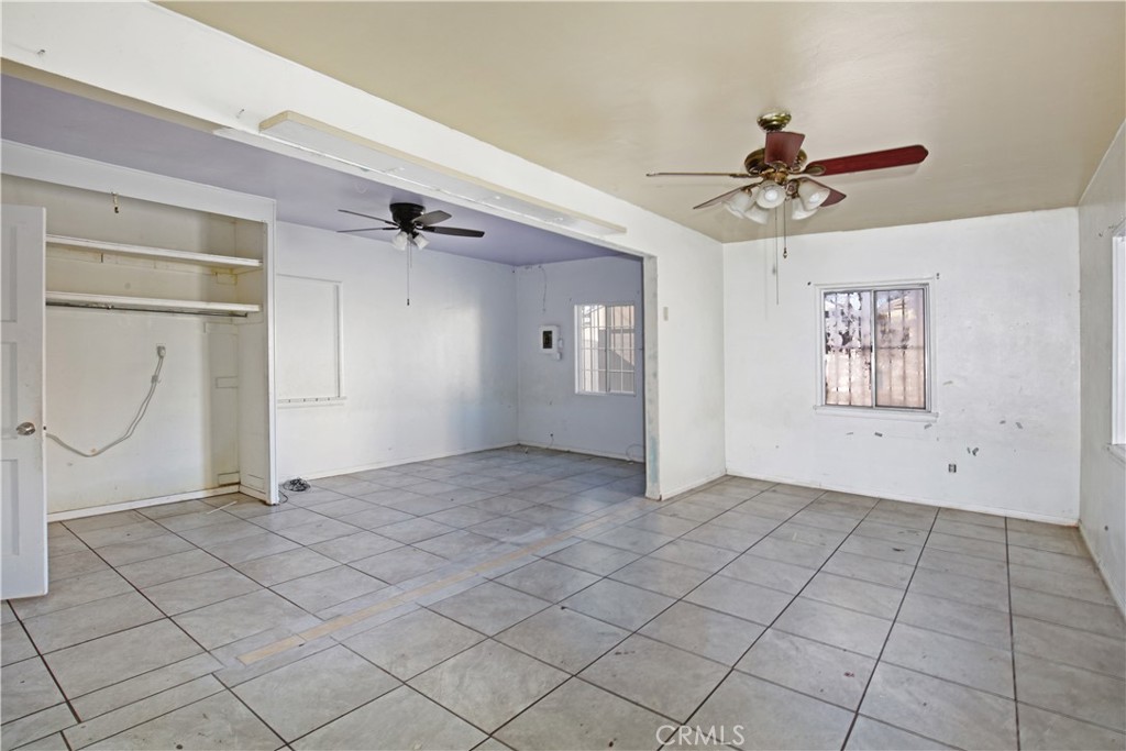 8949 Atlantic Avenue South Gate, CA 90280 - Photo 24 of 43 a view of an empty room