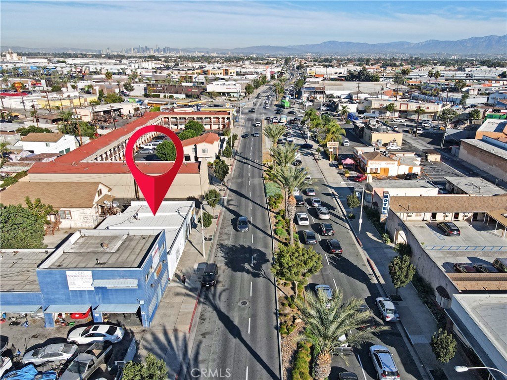 8949 Atlantic Avenue South Gate, CA 90280 - Photo 40 of 43 an aerial view of a house with a ocean view