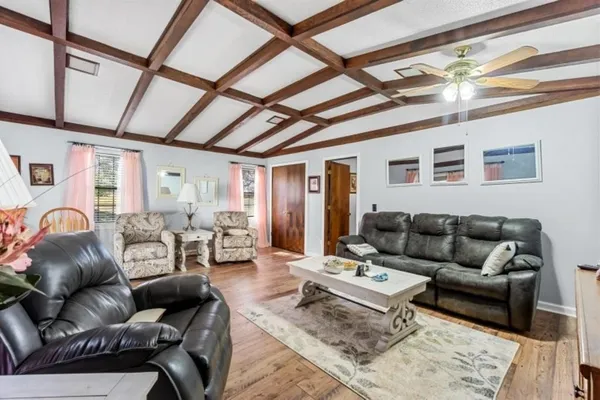 $299,900 | 580 Gamaliel Road, Red Boiling Springs, TN 37150