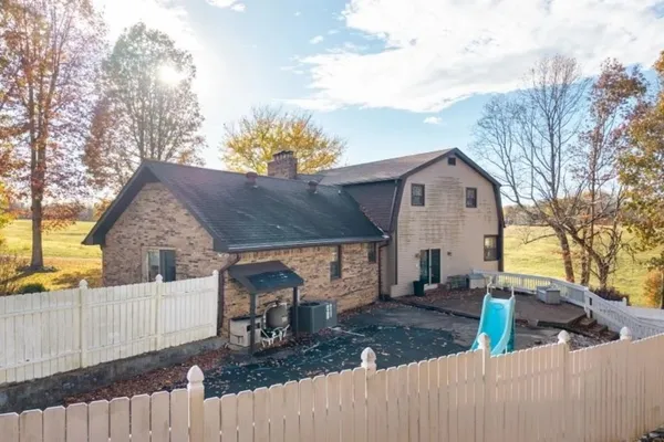 $299,900 | 580 Gamaliel Road, Red Boiling Springs, TN 37150