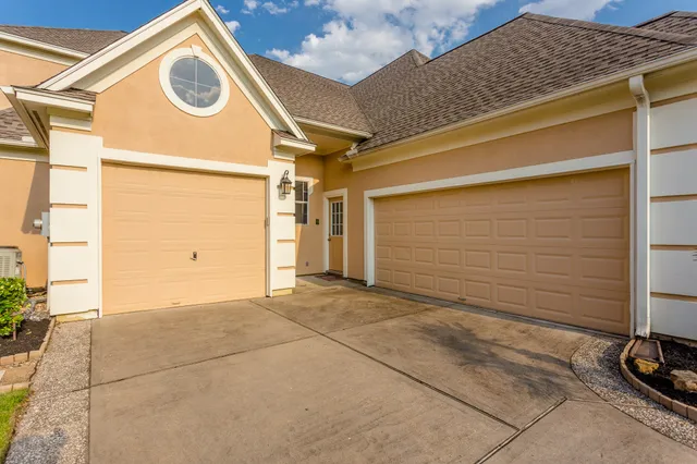 $6,000 | 14 Lake Mist Court, Sugar Land, TX 77479