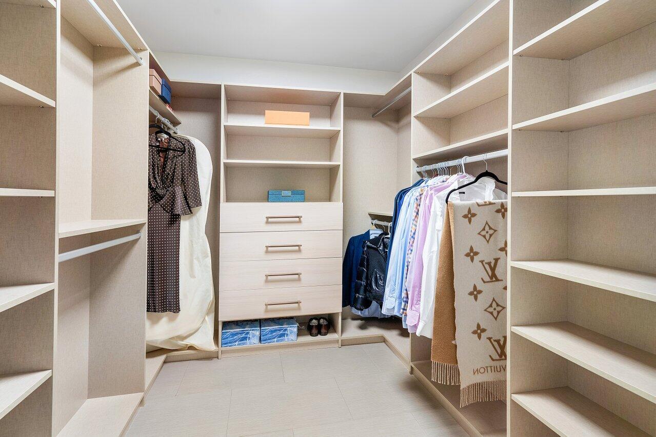 520 Silver Lane Boca Raton, FL 33432 - Photo 14 of 33 018-520SilverLane-BocaRaton-FL-33432-SMA