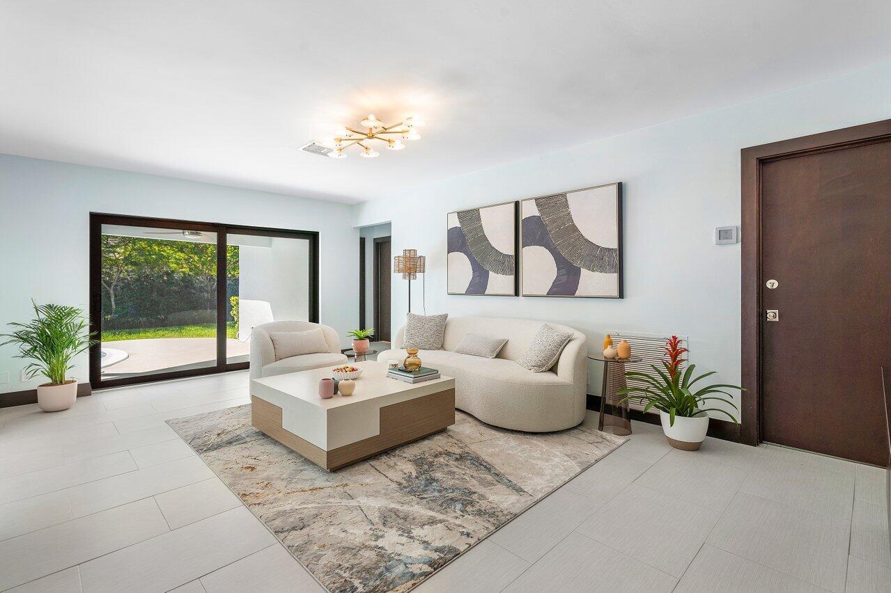 520 Silver Lane Boca Raton, FL 33432 - Photo 21 of 33 025-520SilverLane-BocaRaton-FL-33432-SMA