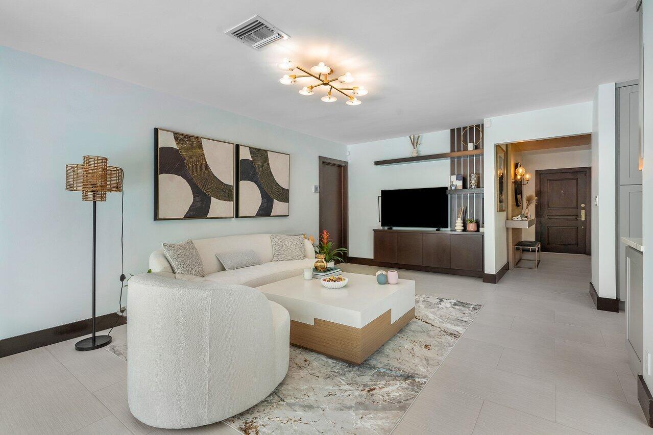 520 Silver Lane Boca Raton, FL 33432 - Photo 23 of 33 027-520SilverLane-BocaRaton-FL-33432-SMA