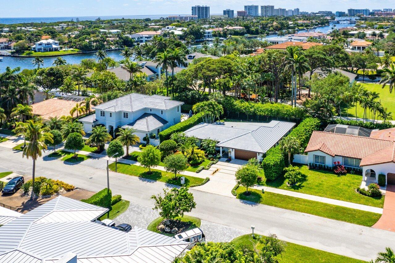 520 Silver Lane Boca Raton, FL 33432 - Photo 32 of 33 037-520SilverLane-BocaRaton-FL-33432-SMA