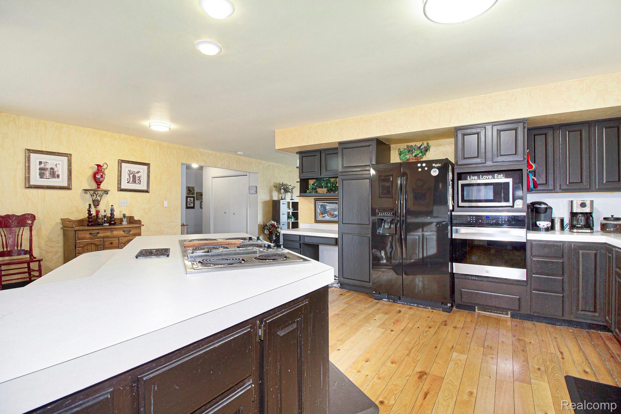 6500 Layton Road Fowlerville, MI 48836 - Photo 12 of 37 17.jpg