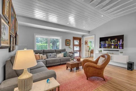 $1,400,000 | 1245 Milan Avenue, Coral Gables, FL 33134