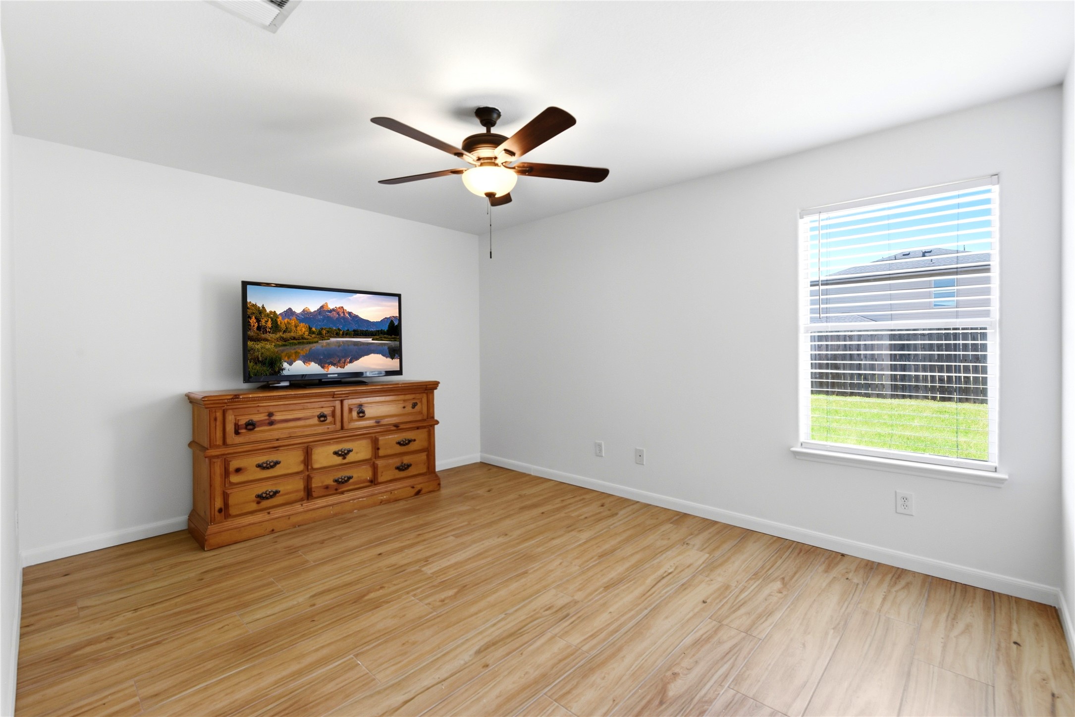 28919 Village Creek Loop Spring, TX 77386 - Photo 18 of 35