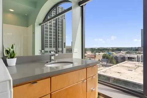 $539,000 | 507 Sabine Street, Unit 605, Austin, TX 78701