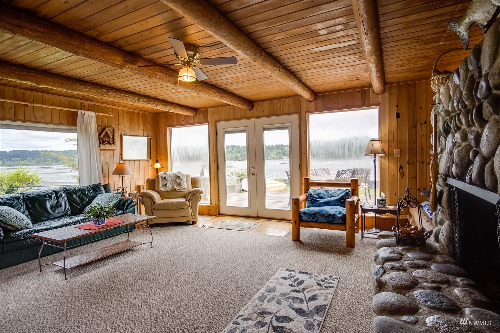 391 Northeast Gladwin Road Belfair, WA 98528 - Photo 5 of 30 Gallery Image 5