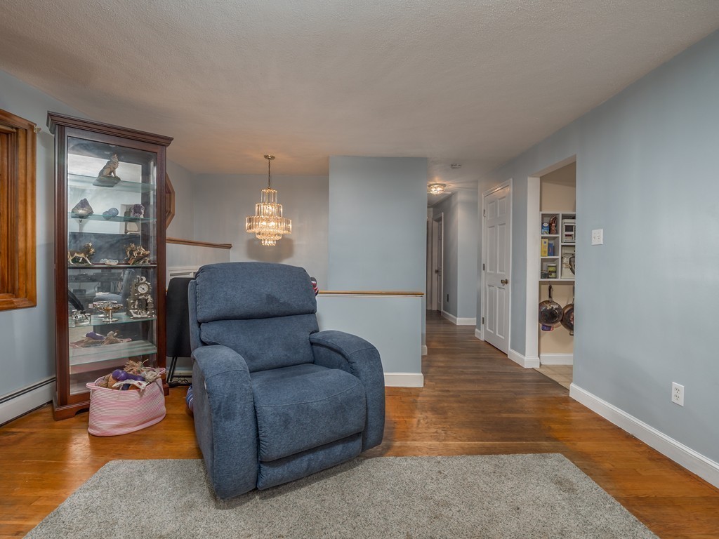 63 Charme Road Billerica, MA 01821 - Photo 4 of 30