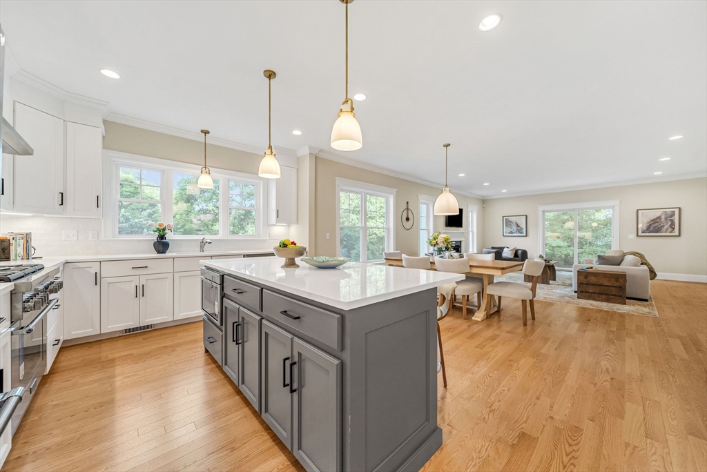 279 Brookline Street, Unit 279 Needham, MA 02492 - Photo 9 of 36
