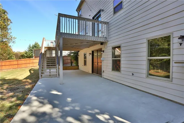a view of a yard with furniture