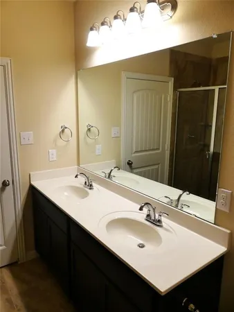 $1,999 | 309 Jennie Marie Circle, Ferris, TX 75125