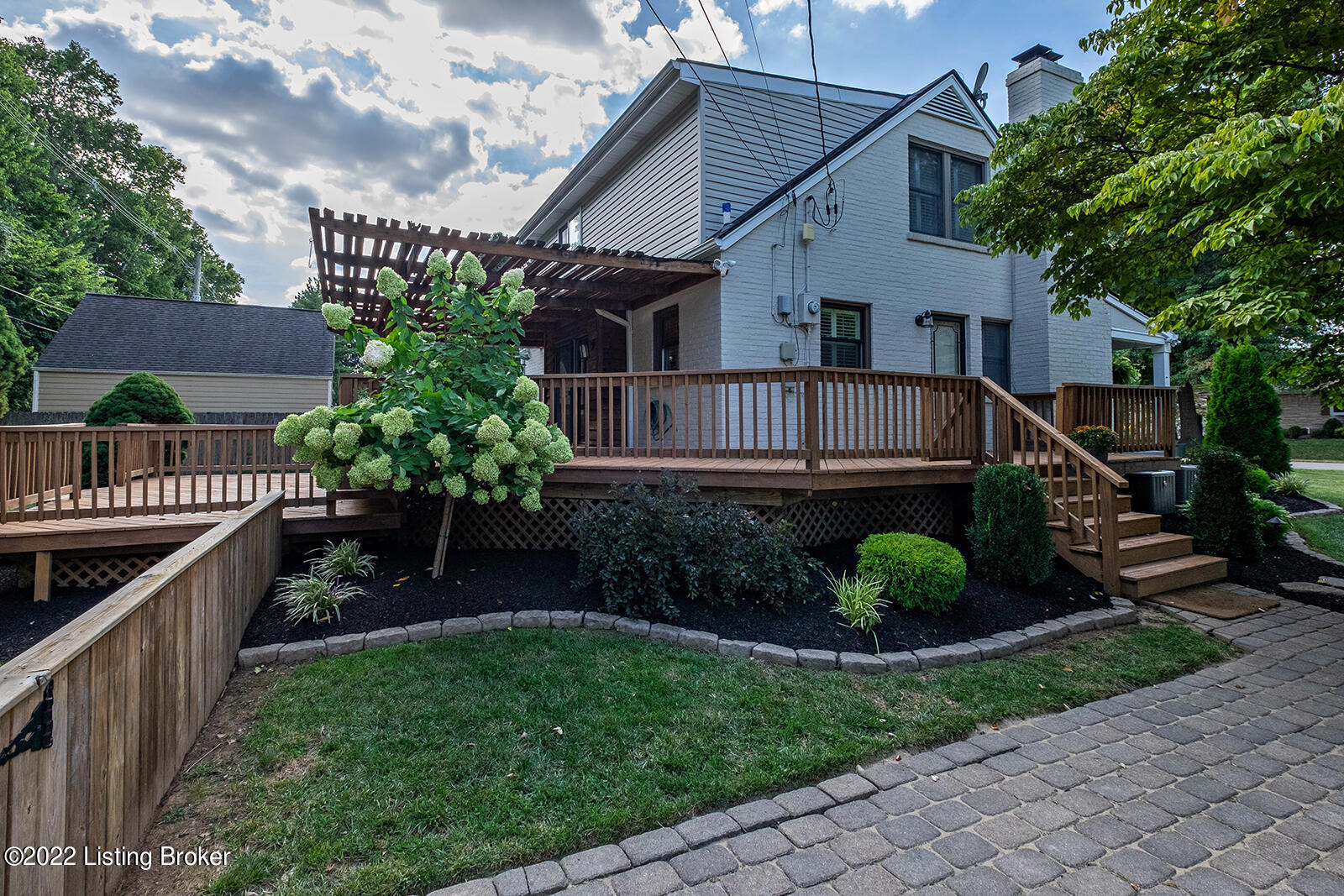 4310 Alton Road Louisville, KY 40207 - Photo 64 of 66 0093