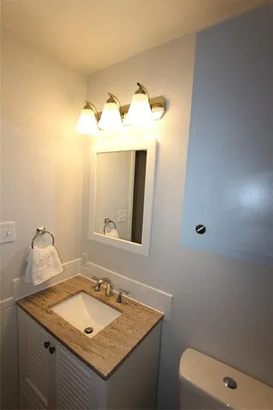 $1,550 | 737 Holiday Drive, Sherman, TX 75090