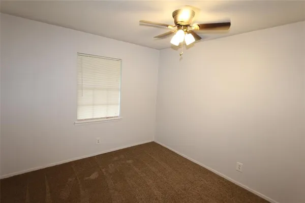 $1,550 | 737 Holiday Drive, Sherman, TX 75090