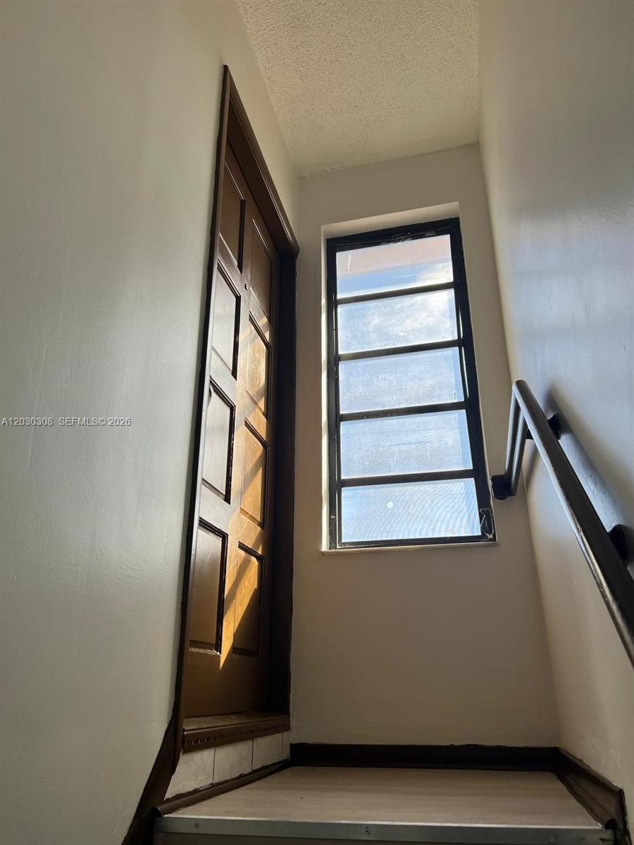 321 Southwest 71st Avenue, Unit 2 Miami, FL 33144 - Photo 5 of 22