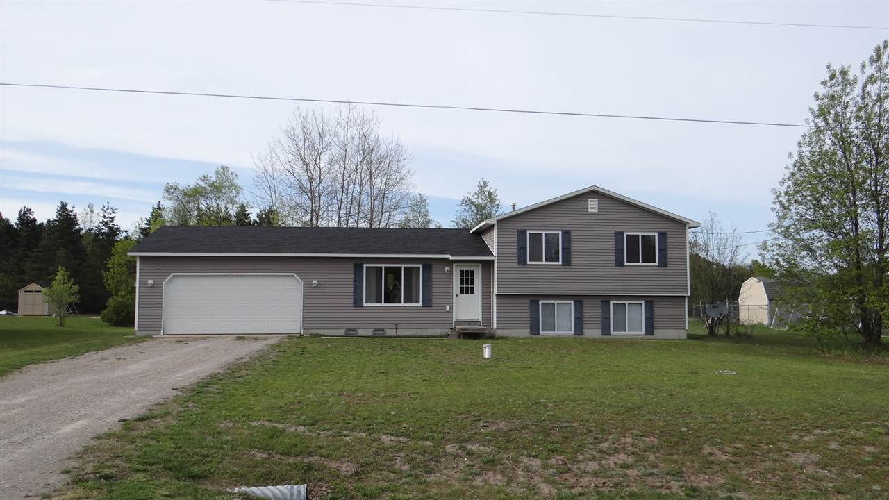 11152 Riley Road Interlochen, MI 49643 - Photo 1 of 19 1816904.JPG