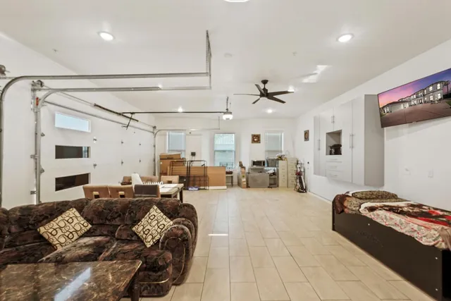 $2,049,000 | 2386 Interlaken Drive, Lodi, CA 95242