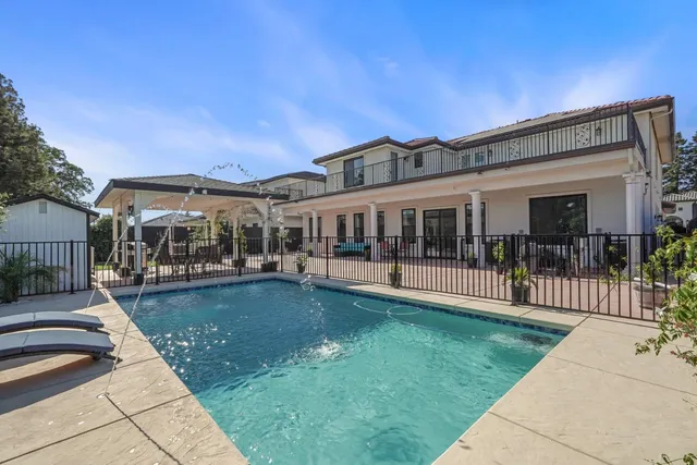 $2,049,000 | 2386 Interlaken Drive, Lodi, CA 95242