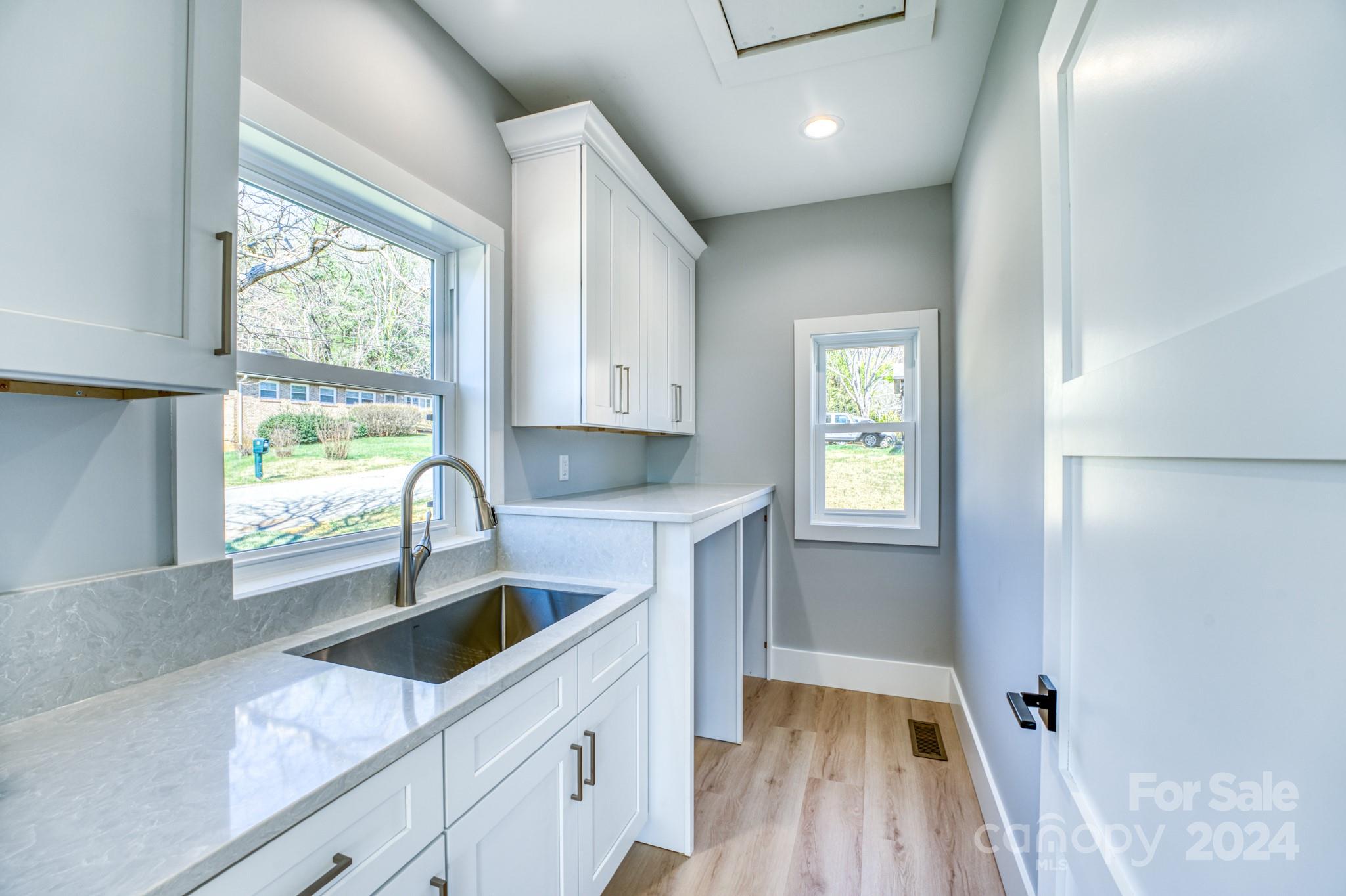 35 North Pershing Road Asheville, NC 28805 - Photo 17 of 24 Gallery Image 17