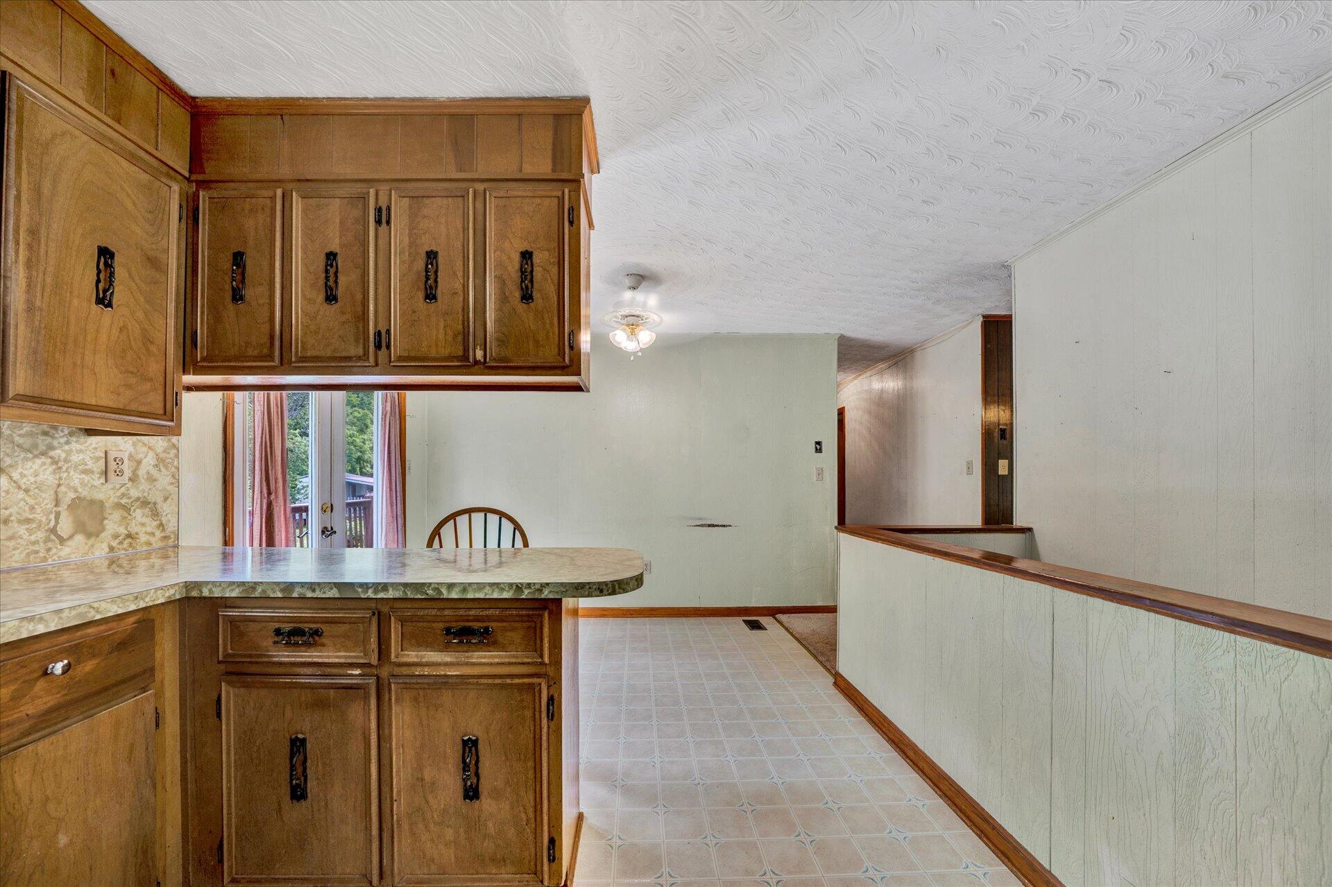 5315 Scruggs Road Moneta, VA 24121 - Photo 11 of 32 11-DSC00034