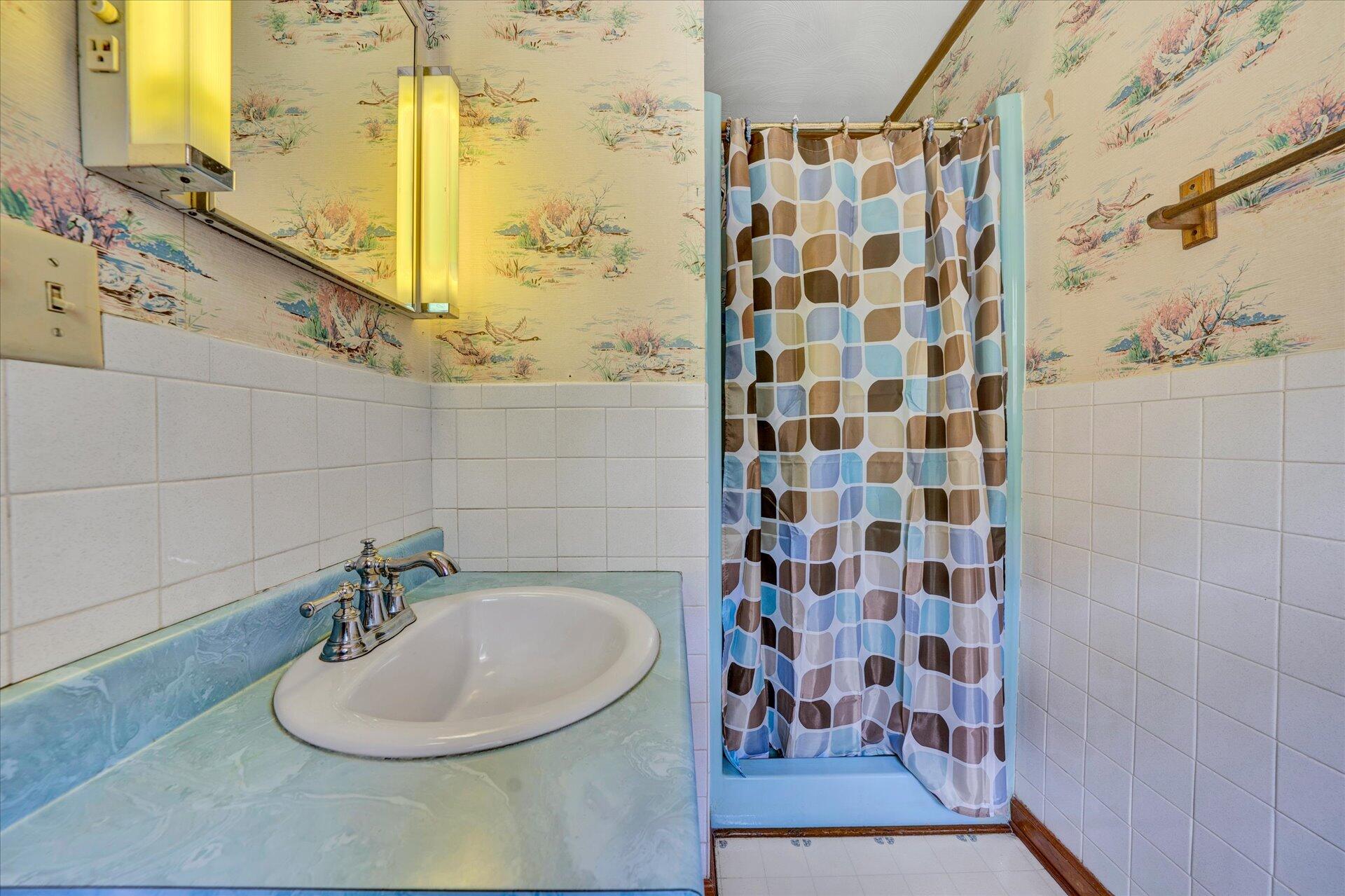 5315 Scruggs Road Moneta, VA 24121 - Photo 19 of 32 19-DSC00058