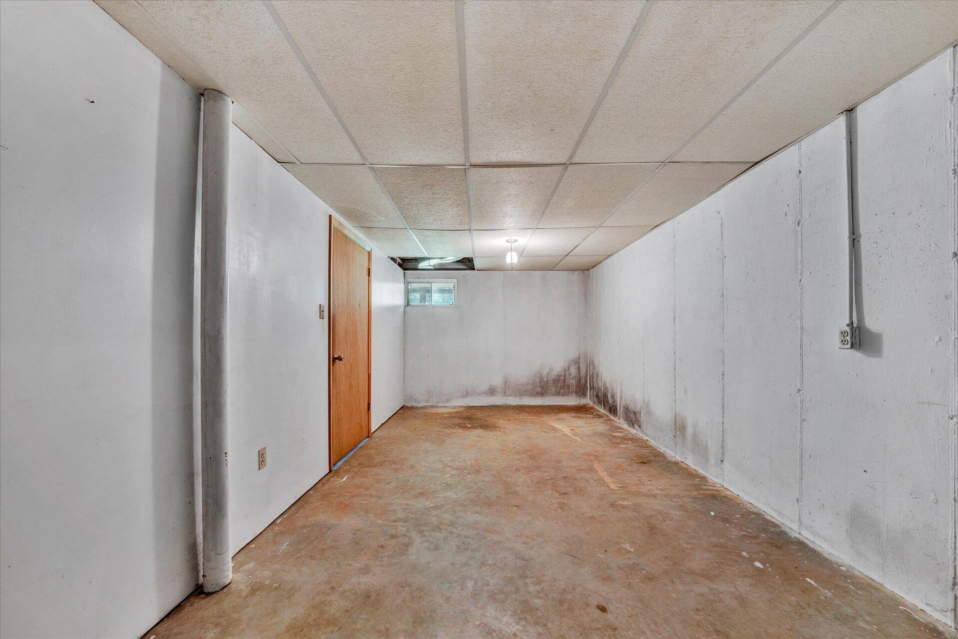 5315 Scruggs Road Moneta, VA 24121 - Photo 23 of 32 23-DSC00070