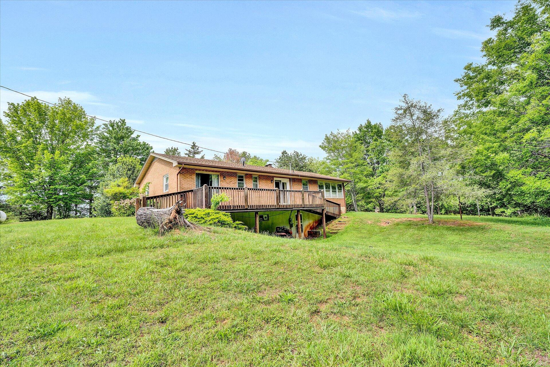 5315 Scruggs Road Moneta, VA 24121 - Photo 26 of 32 26-DSC00079