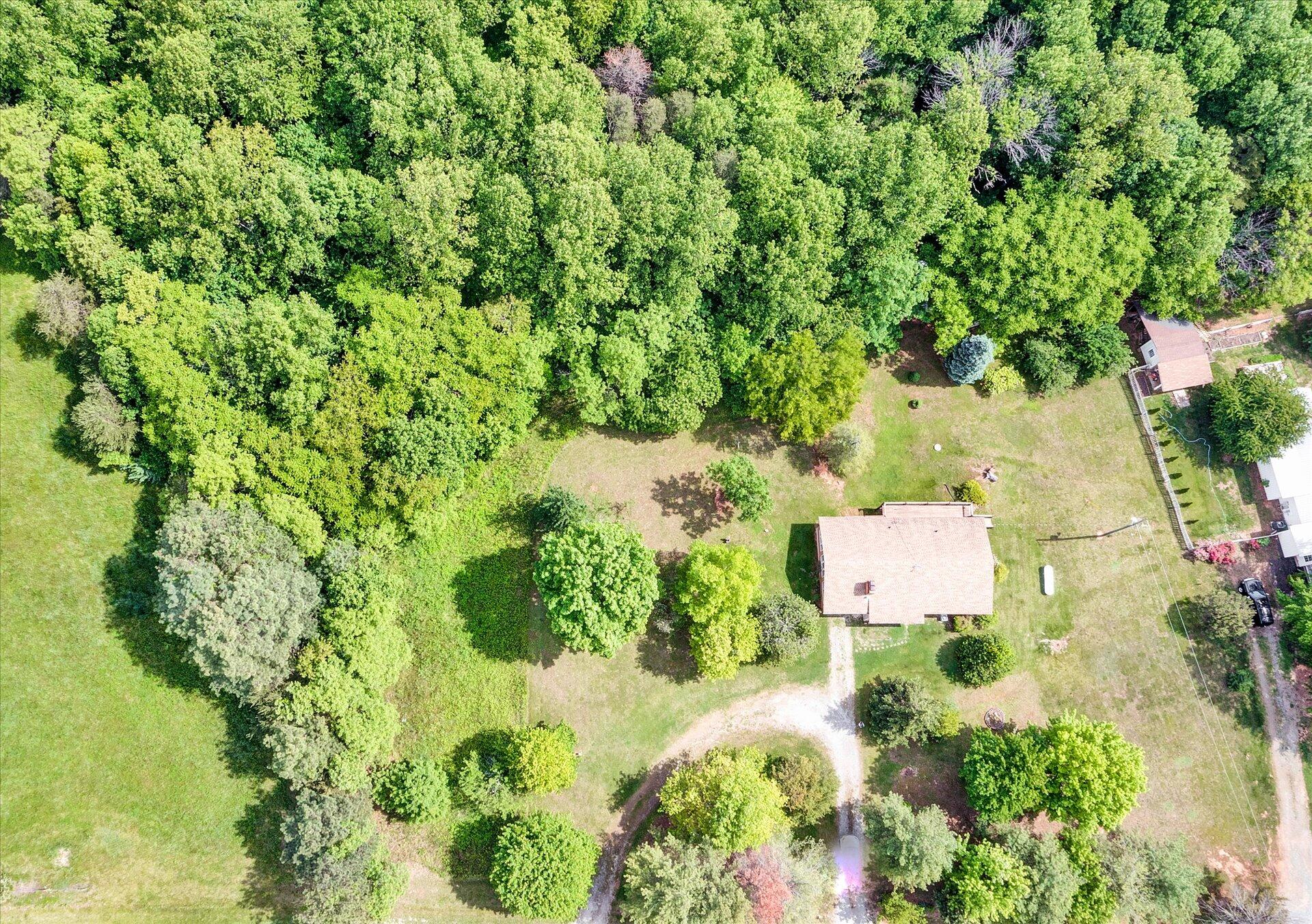 5315 Scruggs Road Moneta, VA 24121 - Photo 3 of 32 03-DJI_0769